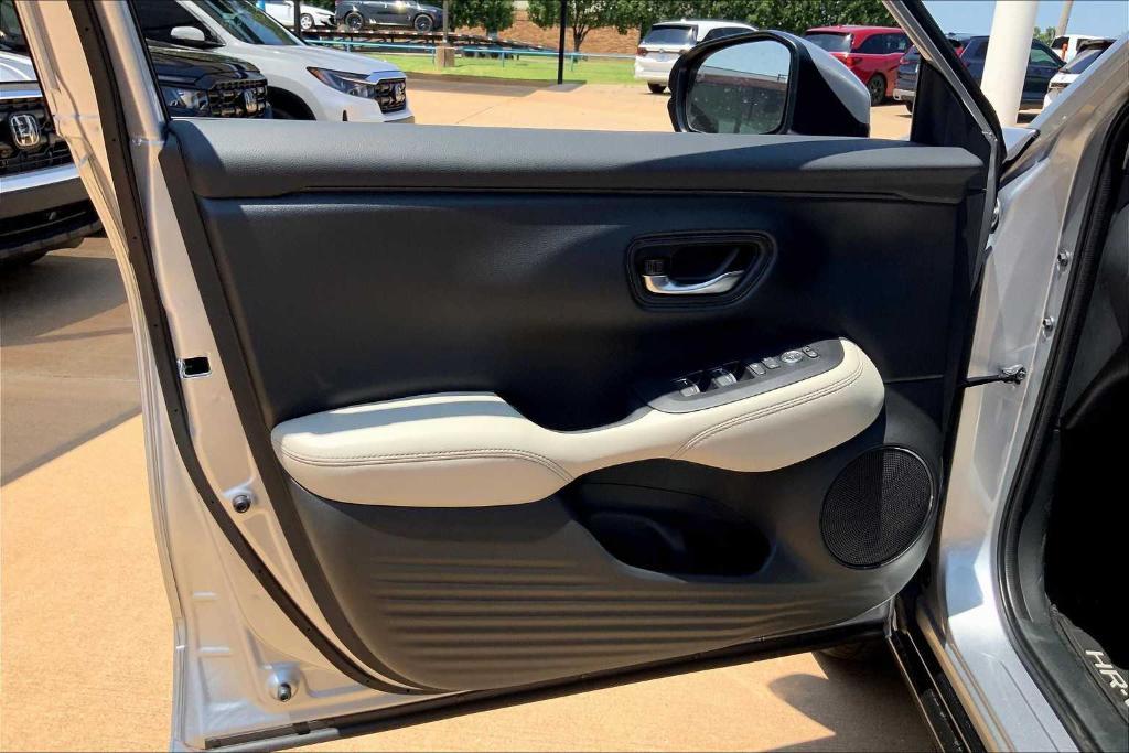 new 2026 Honda HR-V car, priced at $31,570