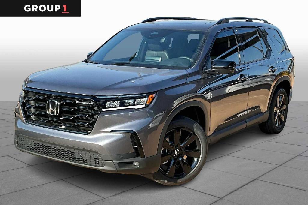 new 2025 Honda Pilot car, priced at $54,450
