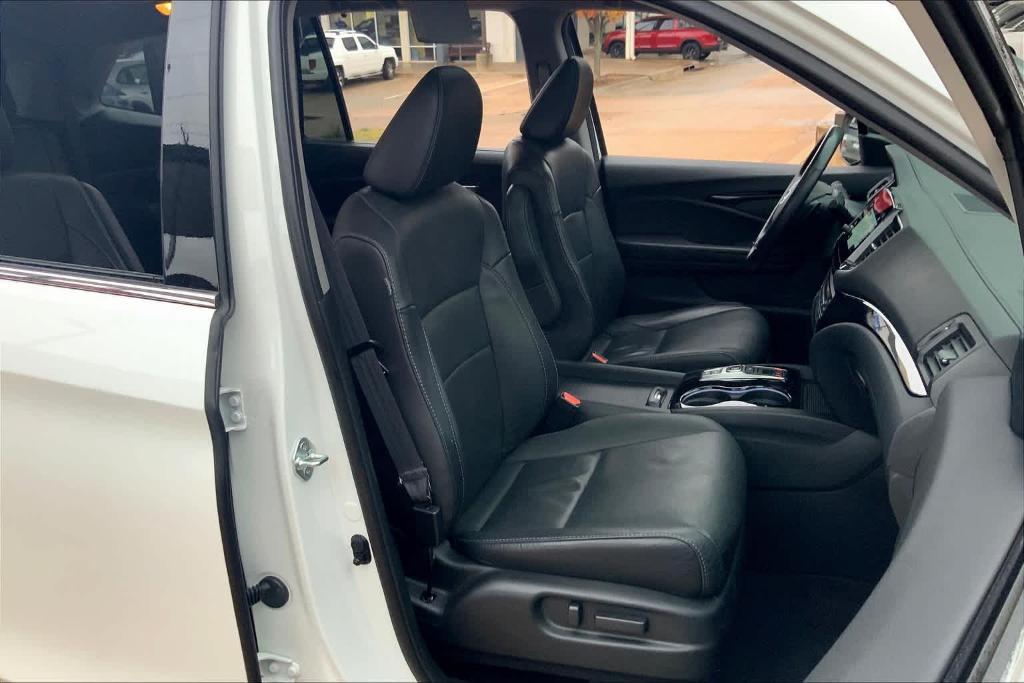 used 2022 Honda Pilot car, priced at $37,850