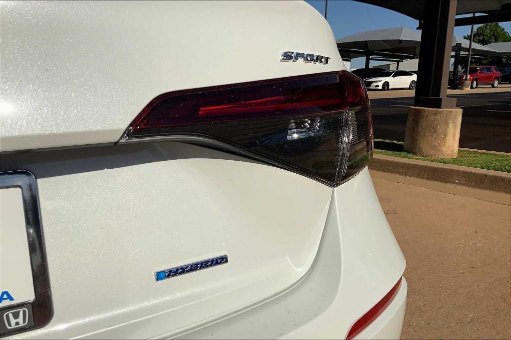 new 2025 Honda Civic Hybrid car, priced at $30,180