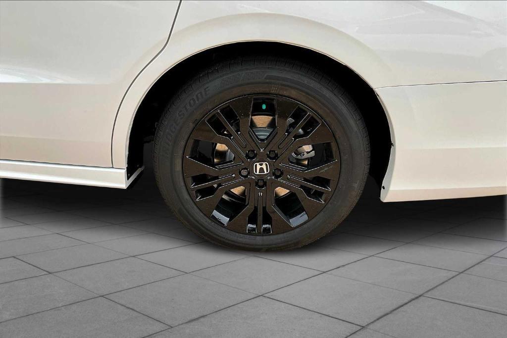 new 2026 Honda Odyssey car, priced at $44,175