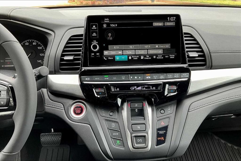 new 2026 Honda Odyssey car, priced at $44,175