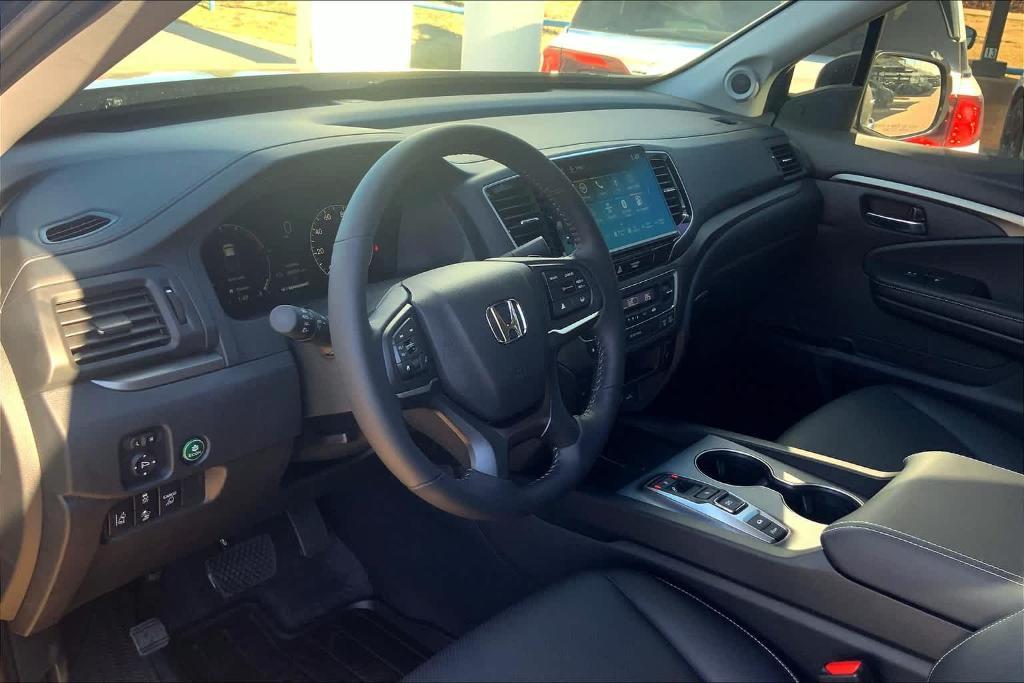 new 2025 Honda Ridgeline car, priced at $41,500