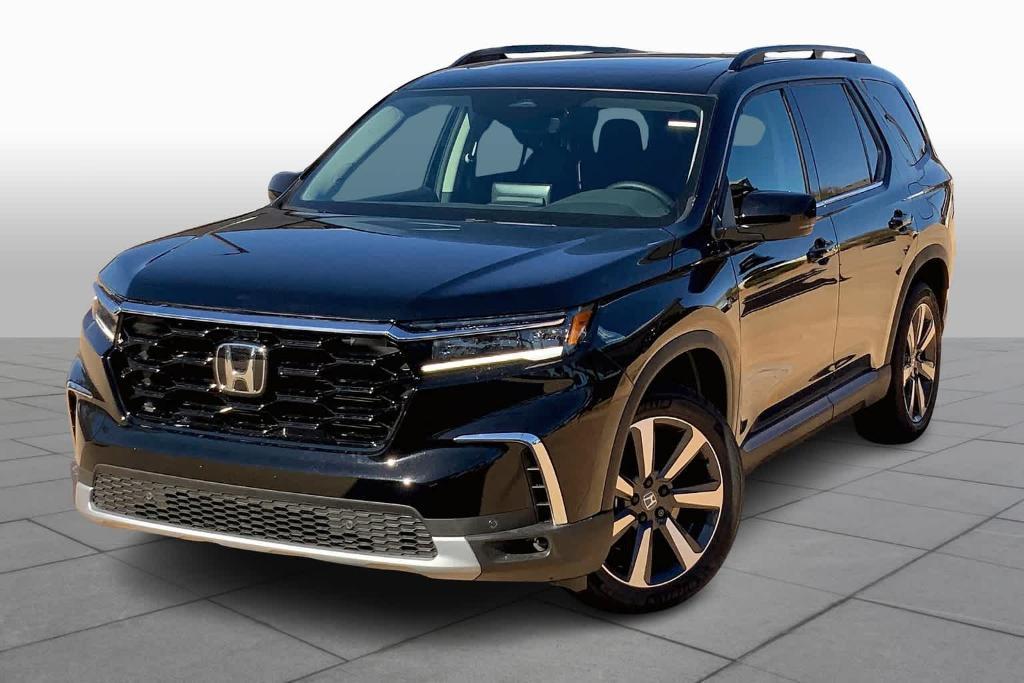 new 2025 Honda Pilot car, priced at $47,770