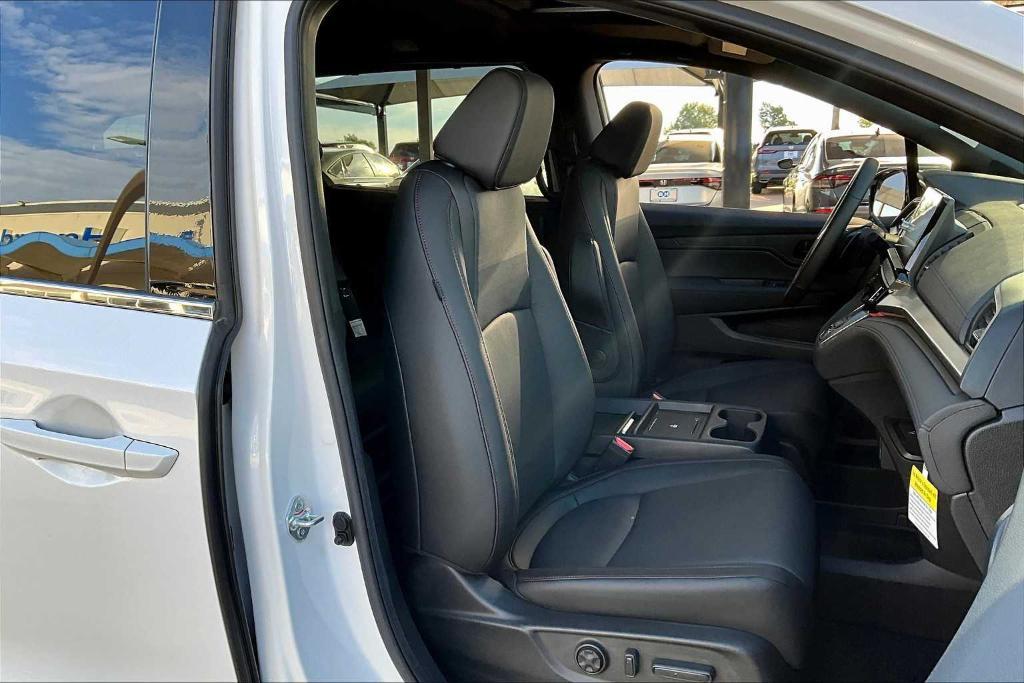 used 2025 Honda Odyssey car, priced at $41,755