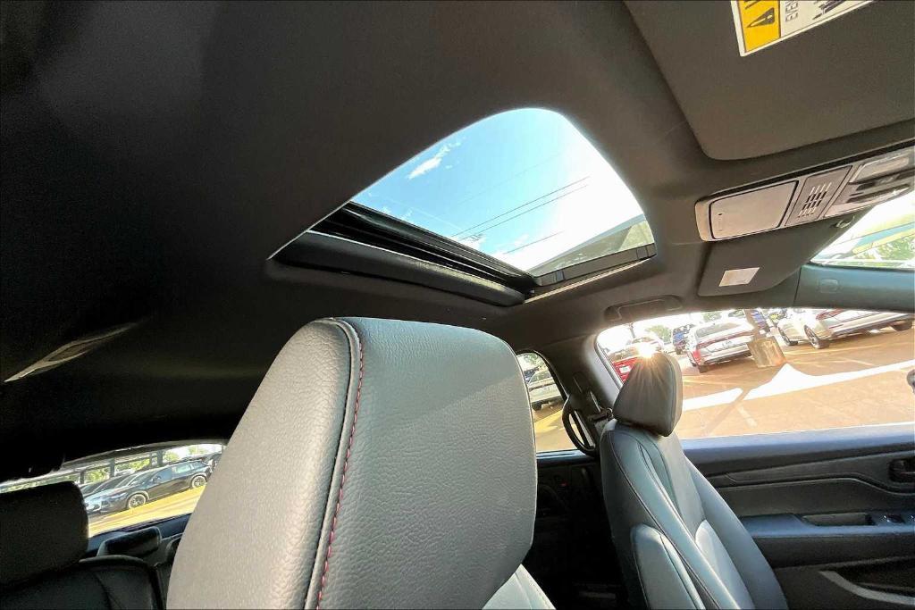 used 2025 Honda Odyssey car, priced at $41,755