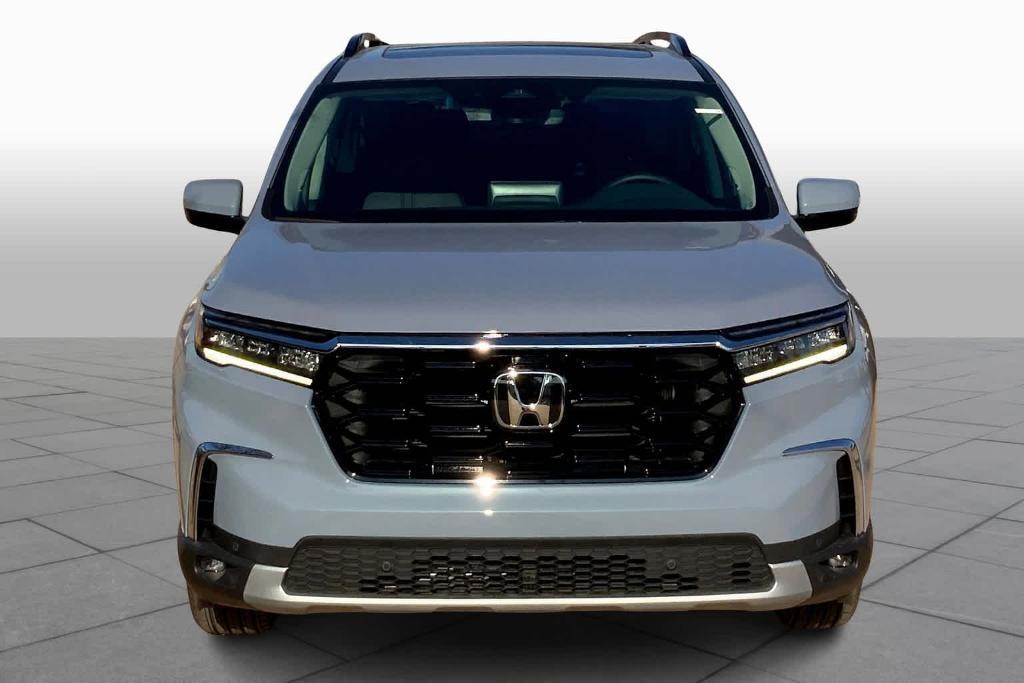 new 2025 Honda Pilot car, priced at $48,225