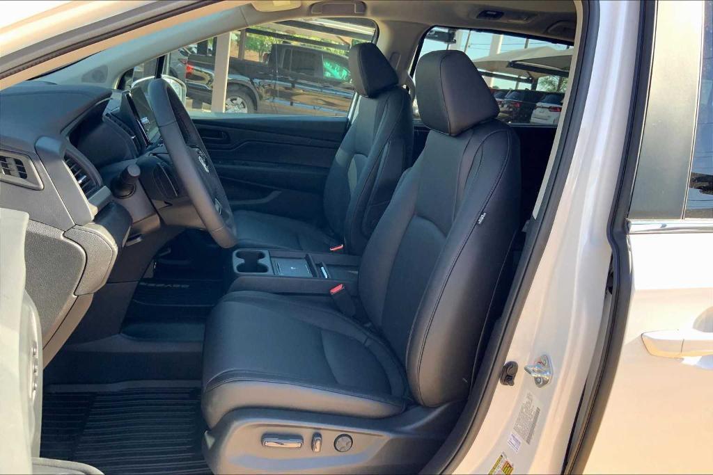new 2025 Honda Odyssey car, priced at $42,500