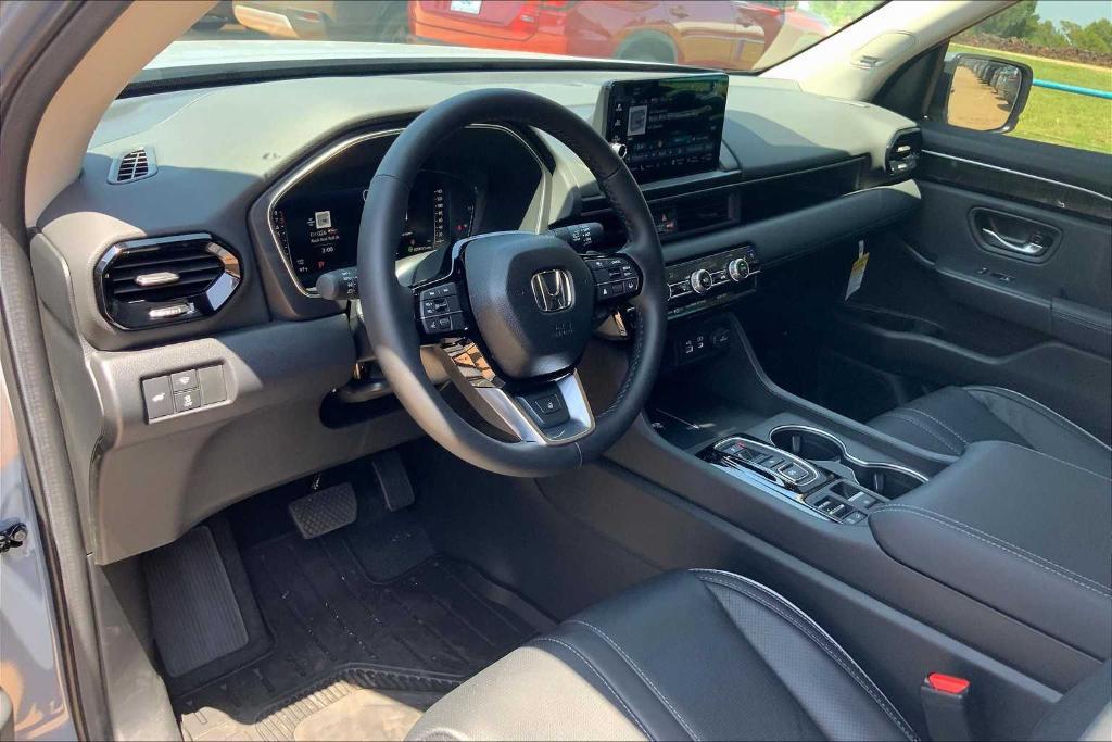 new 2025 Honda Pilot car, priced at $55,860