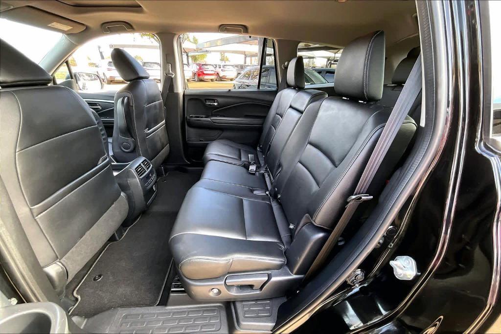 used 2022 Honda Pilot car, priced at $28,451