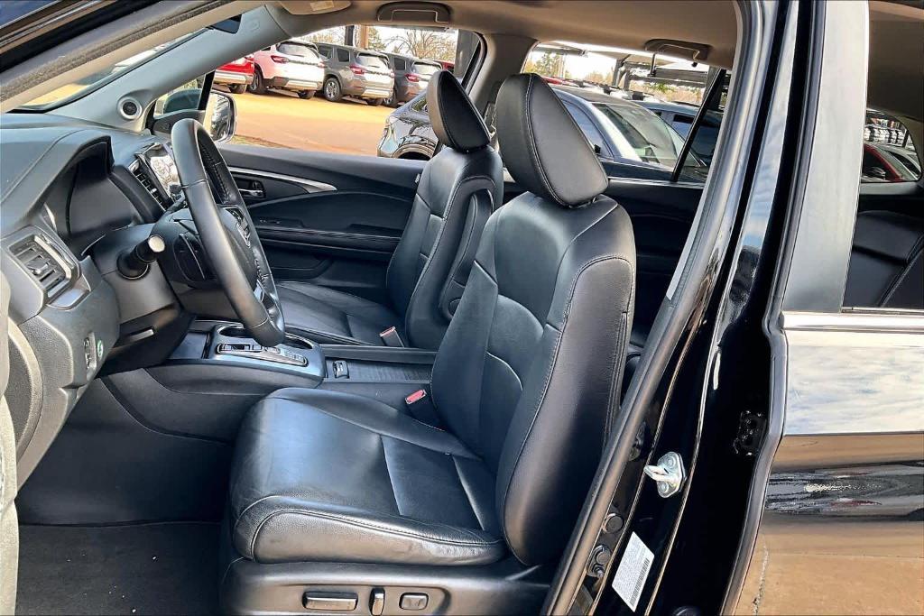 used 2022 Honda Pilot car, priced at $28,451