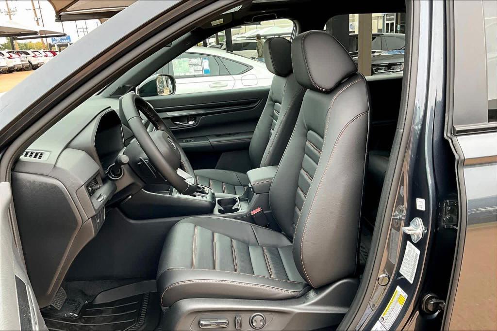 new 2026 Honda CR-V Hybrid car, priced at $40,800