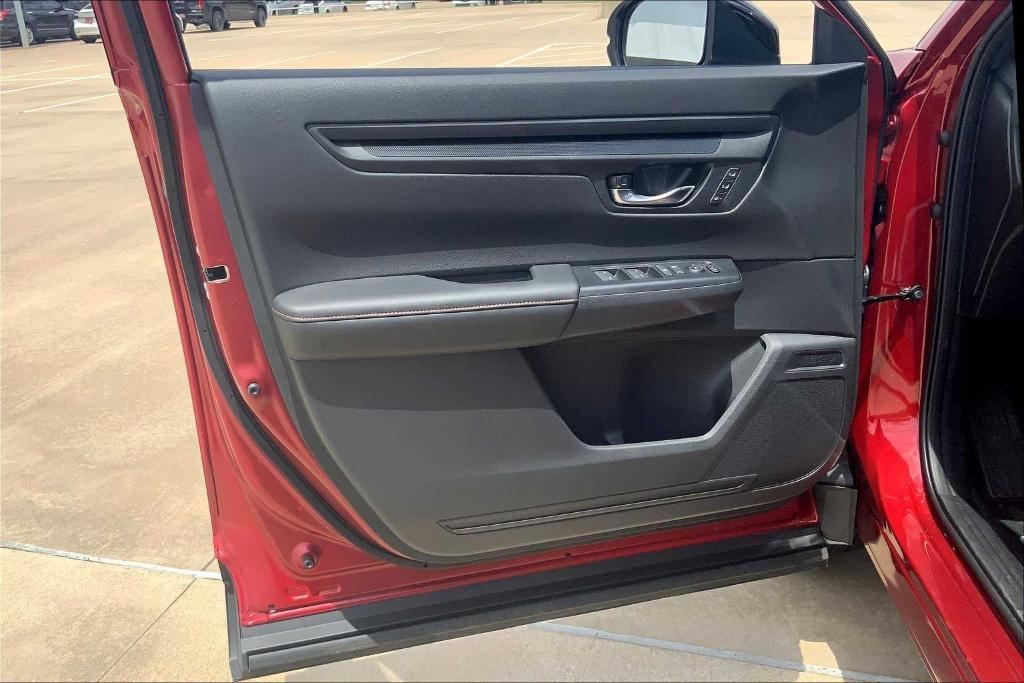 used 2025 Honda CR-V Hybrid car, priced at $38,211