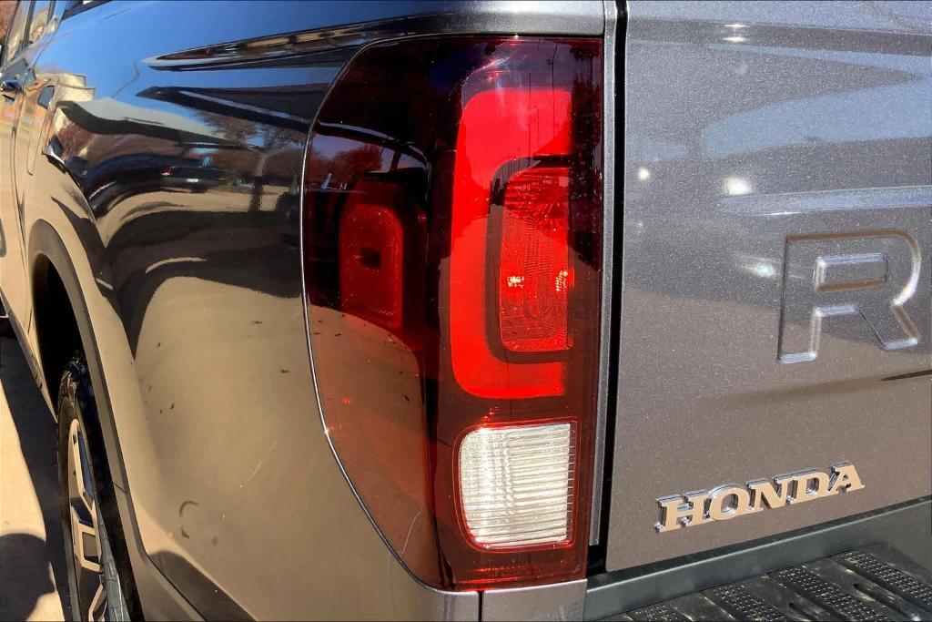 new 2025 Honda Ridgeline car, priced at $44,250