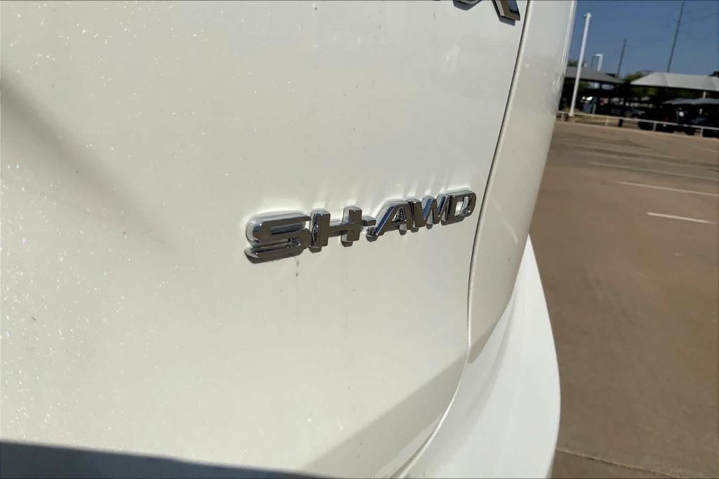 used 2025 Acura RDX car, priced at $45,995