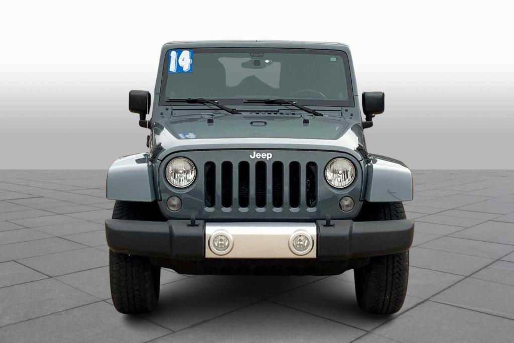 used 2014 Jeep Wrangler Unlimited car, priced at $20,550