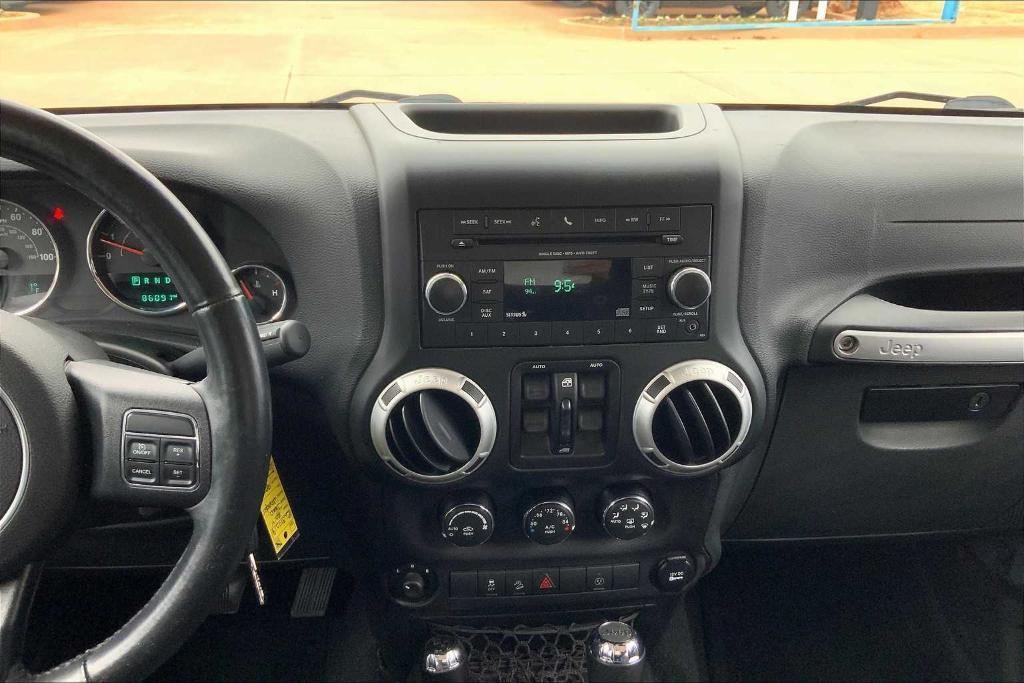 used 2014 Jeep Wrangler Unlimited car, priced at $20,550