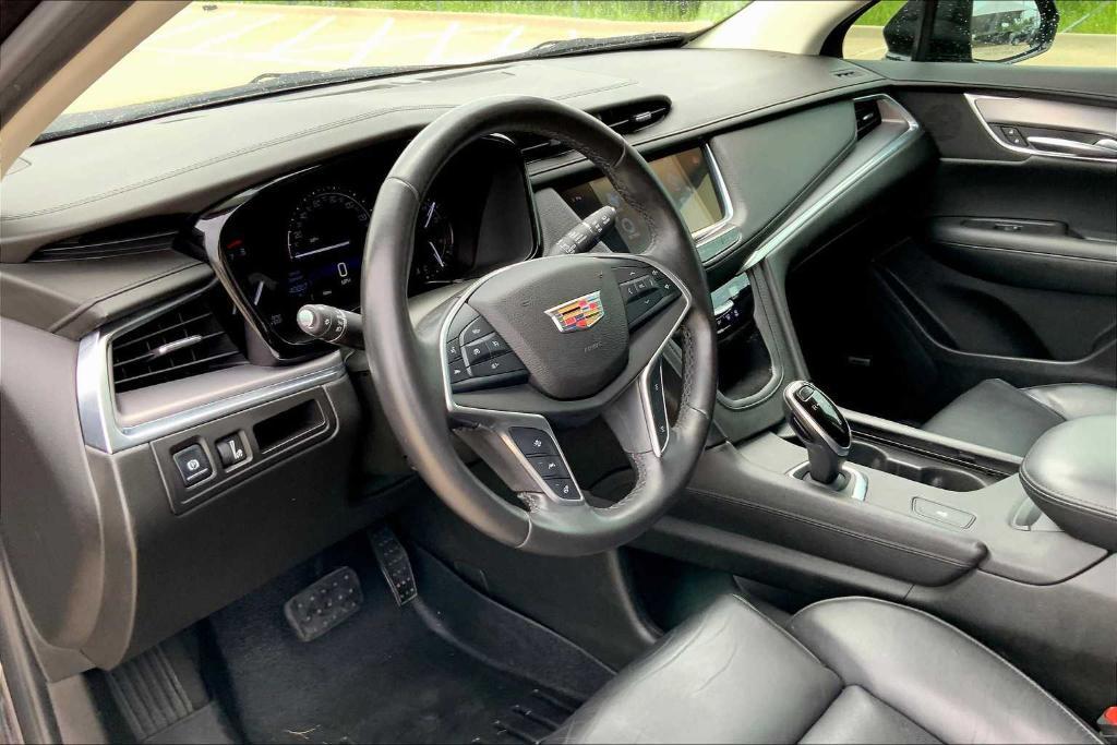used 2017 Cadillac XT5 car, priced at $21,850