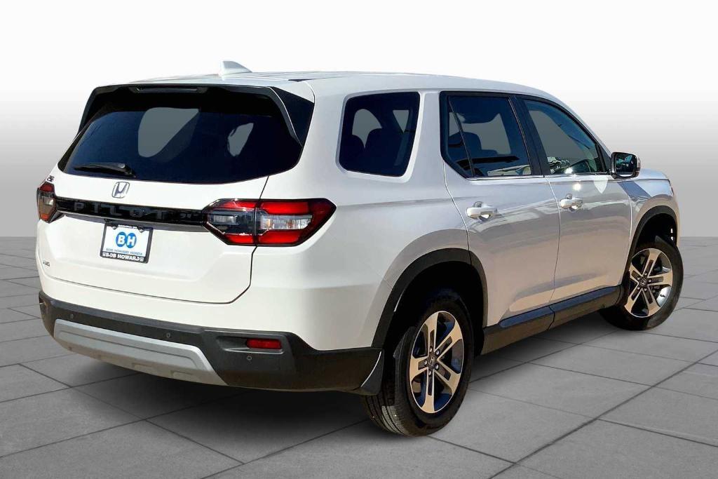 used 2025 Honda Pilot car, priced at $46,955