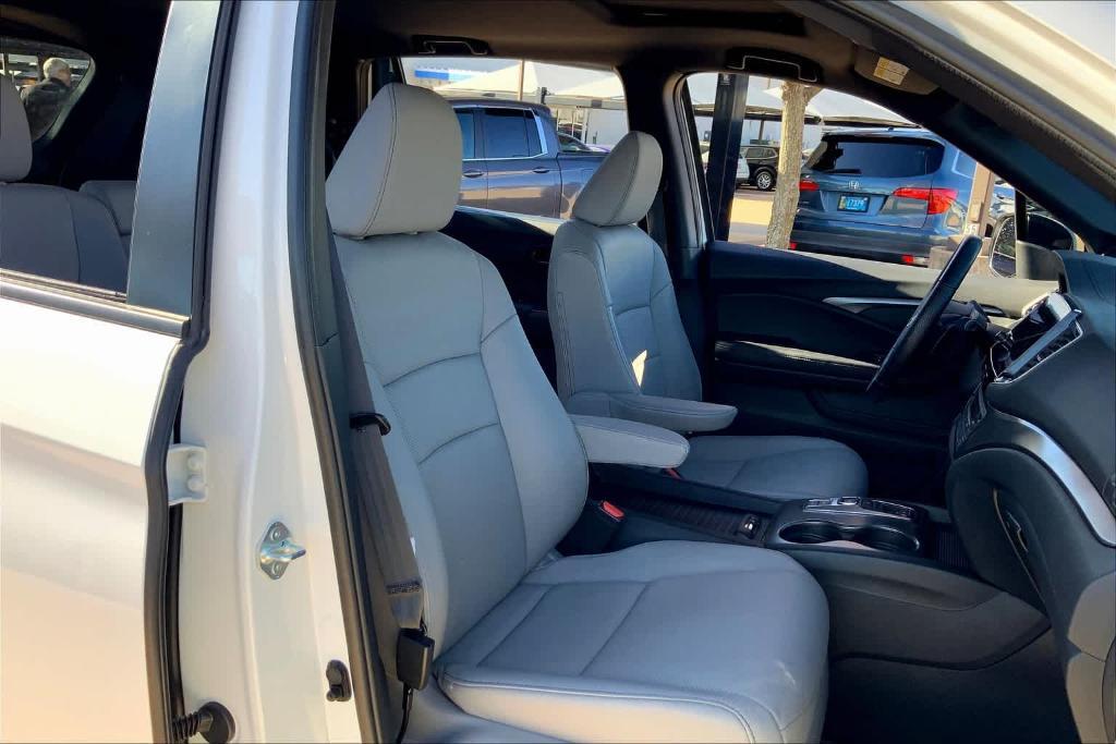 used 2023 Honda Passport car, priced at $39,127