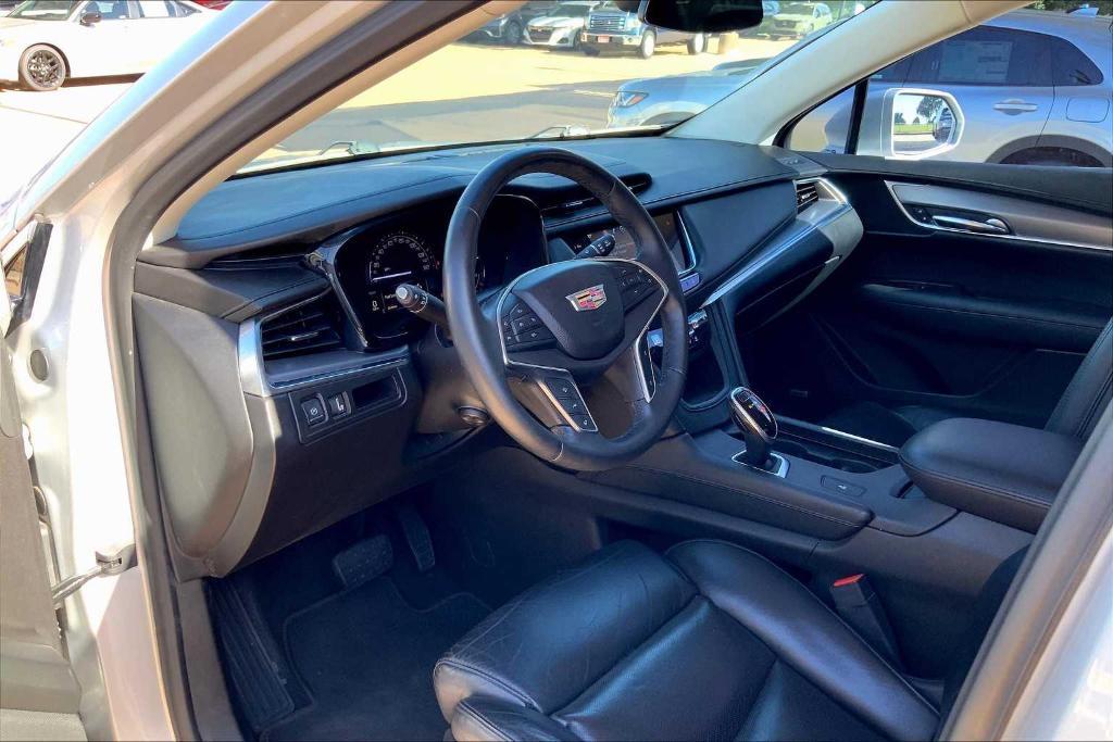 used 2017 Cadillac XT5 car, priced at $18,633