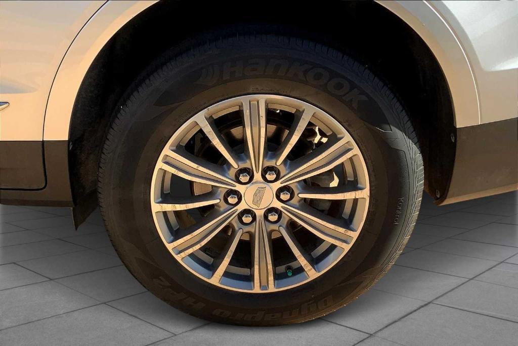 used 2017 Cadillac XT5 car, priced at $18,633