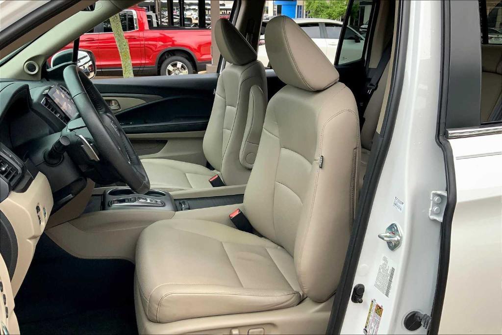 used 2023 Honda Ridgeline car, priced at $35,950