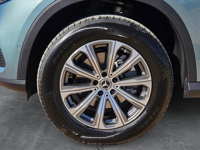 new 2025 Mercedes-Benz GLC 300 car, priced at $56,280