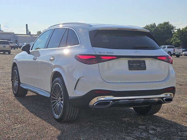 new 2024 Mercedes-Benz GLC 300 car, priced at $56,885