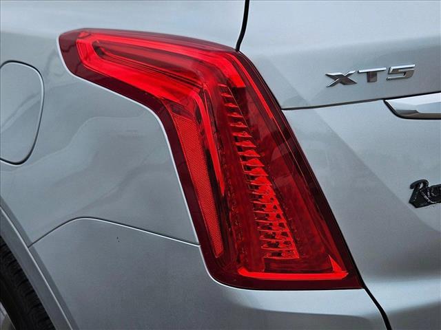 used 2018 Cadillac XT5 car, priced at $19,741
