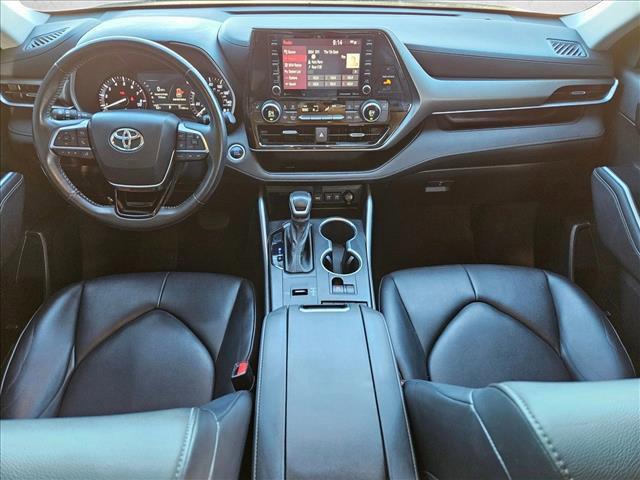 used 2021 Toyota Highlander car, priced at $24,649