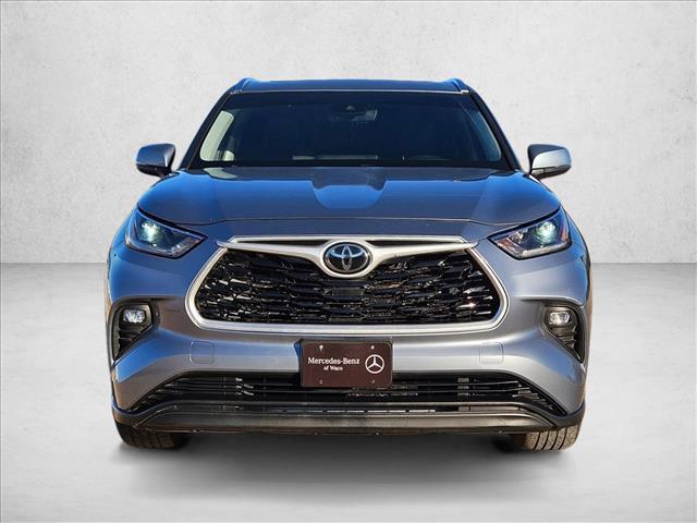 used 2021 Toyota Highlander car, priced at $24,649