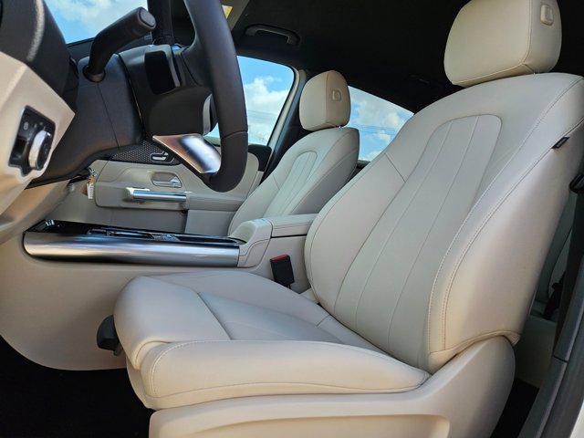 new 2025 Mercedes-Benz GLA 250 car, priced at $45,845