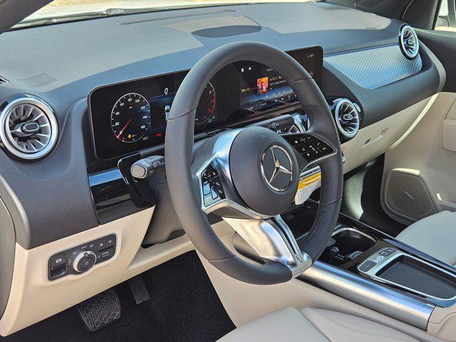 new 2025 Mercedes-Benz GLA 250 car, priced at $45,845