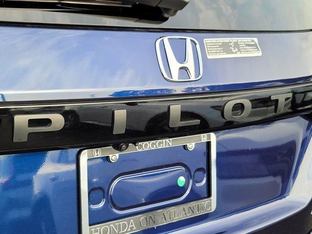 new 2025 Honda Pilot car, priced at $51,922