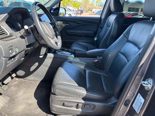 used 2021 Honda Pilot car, priced at $28,991