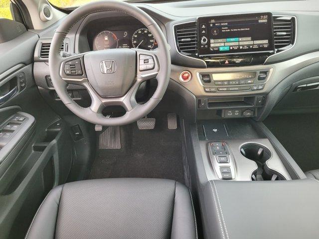 new 2025 Honda Ridgeline car, priced at $42,652