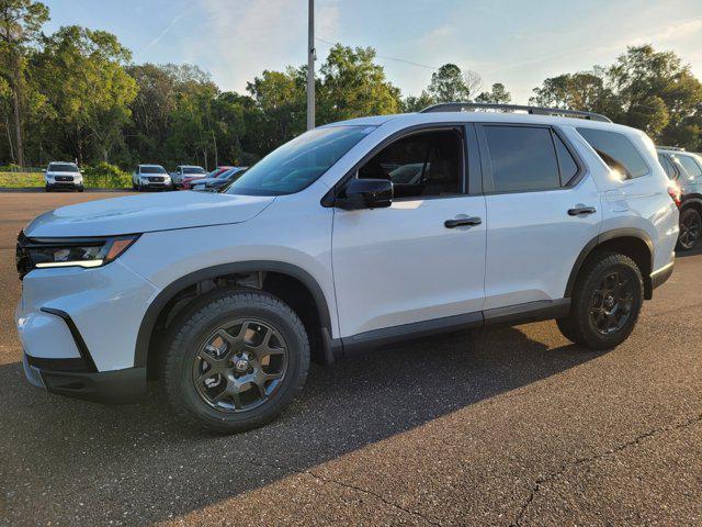 new 2025 Honda Pilot car, priced at $50,195