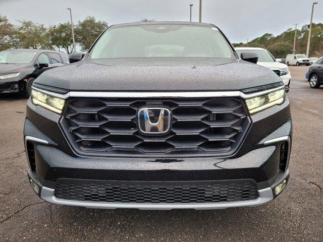 new 2025 Honda Pilot car, priced at $46,386