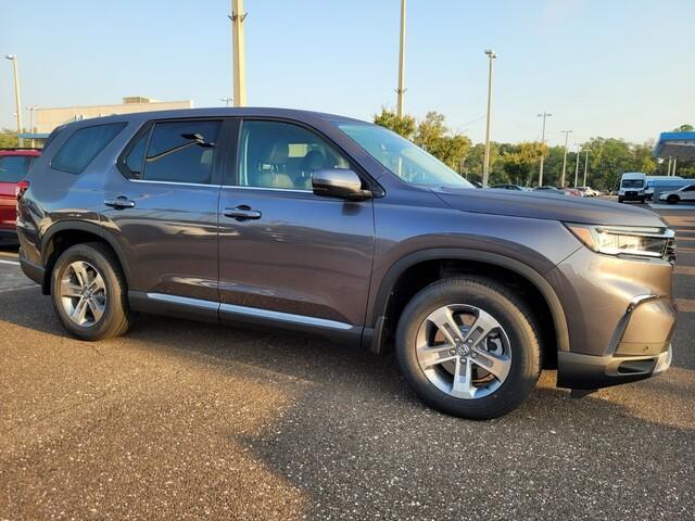 new 2025 Honda Pilot car, priced at $43,294