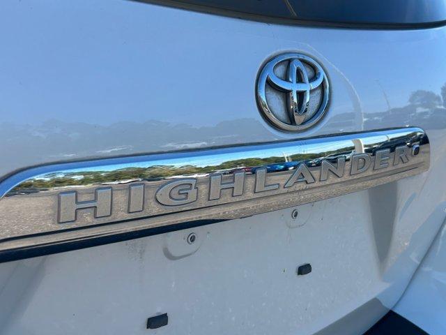used 2012 Toyota Highlander car, priced at $9,591