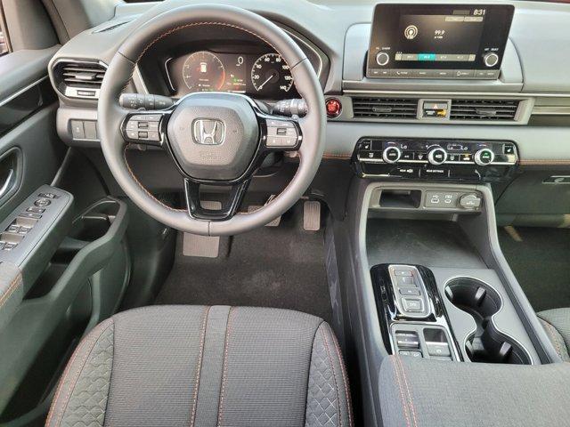 new 2025 Honda Pilot car, priced at $40,187