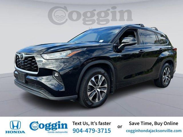 used 2020 Toyota Highlander car, priced at $23,750