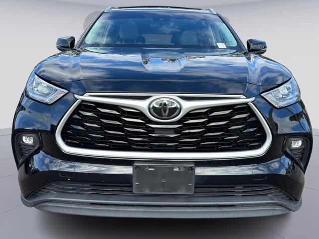 used 2020 Toyota Highlander car, priced at $23,750