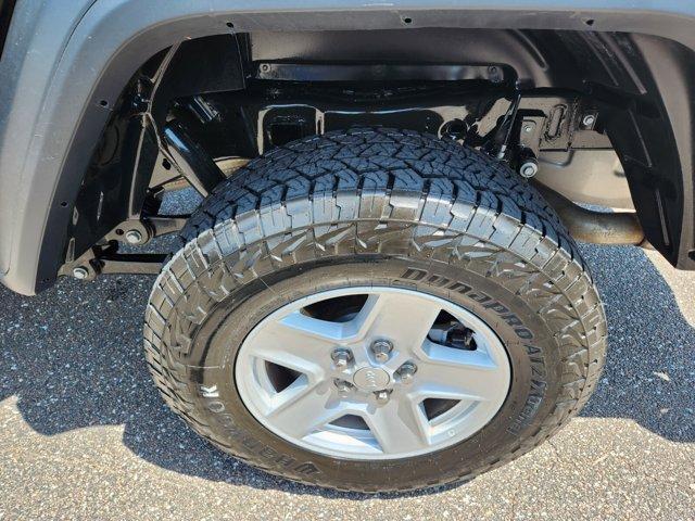 used 2023 Jeep Gladiator car, priced at $28,000