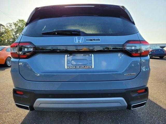 new 2025 Honda Pilot car, priced at $52,300