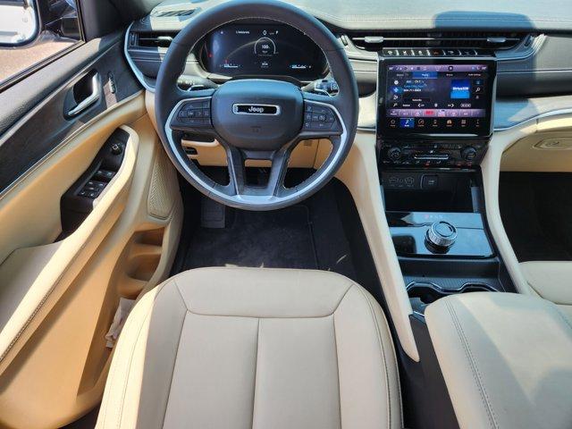 used 2025 Jeep Grand Cherokee car, priced at $35,500