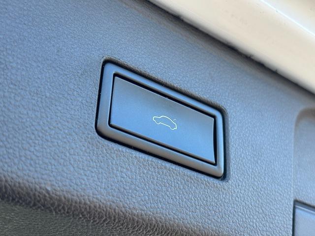 used 2019 Volkswagen Atlas car, priced at $17,437