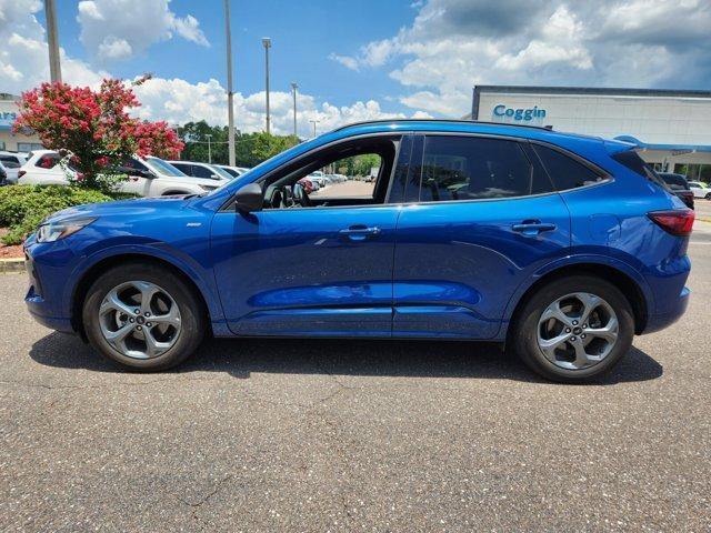 used 2023 Ford Escape car, priced at $20,916