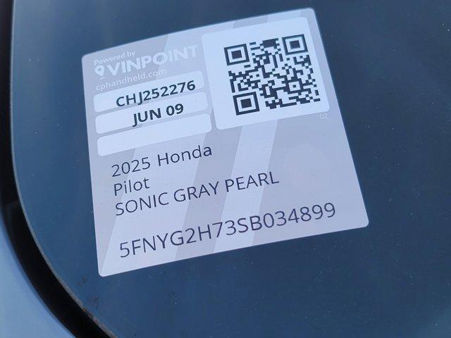 new 2025 Honda Pilot car, priced at $52,300